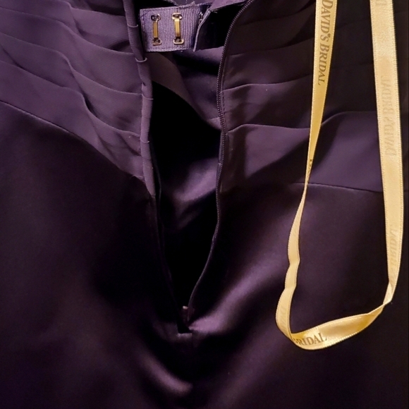 David's Bridal Plum Colored Satin Gown-Size 10 - Picture 5 of 7